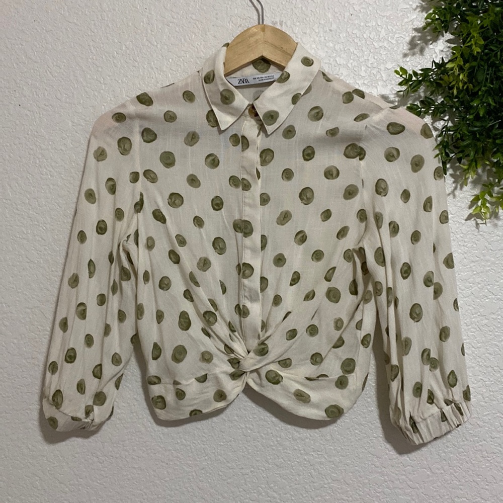 Zara Cream Color with Green Pattern Crop Blouse
